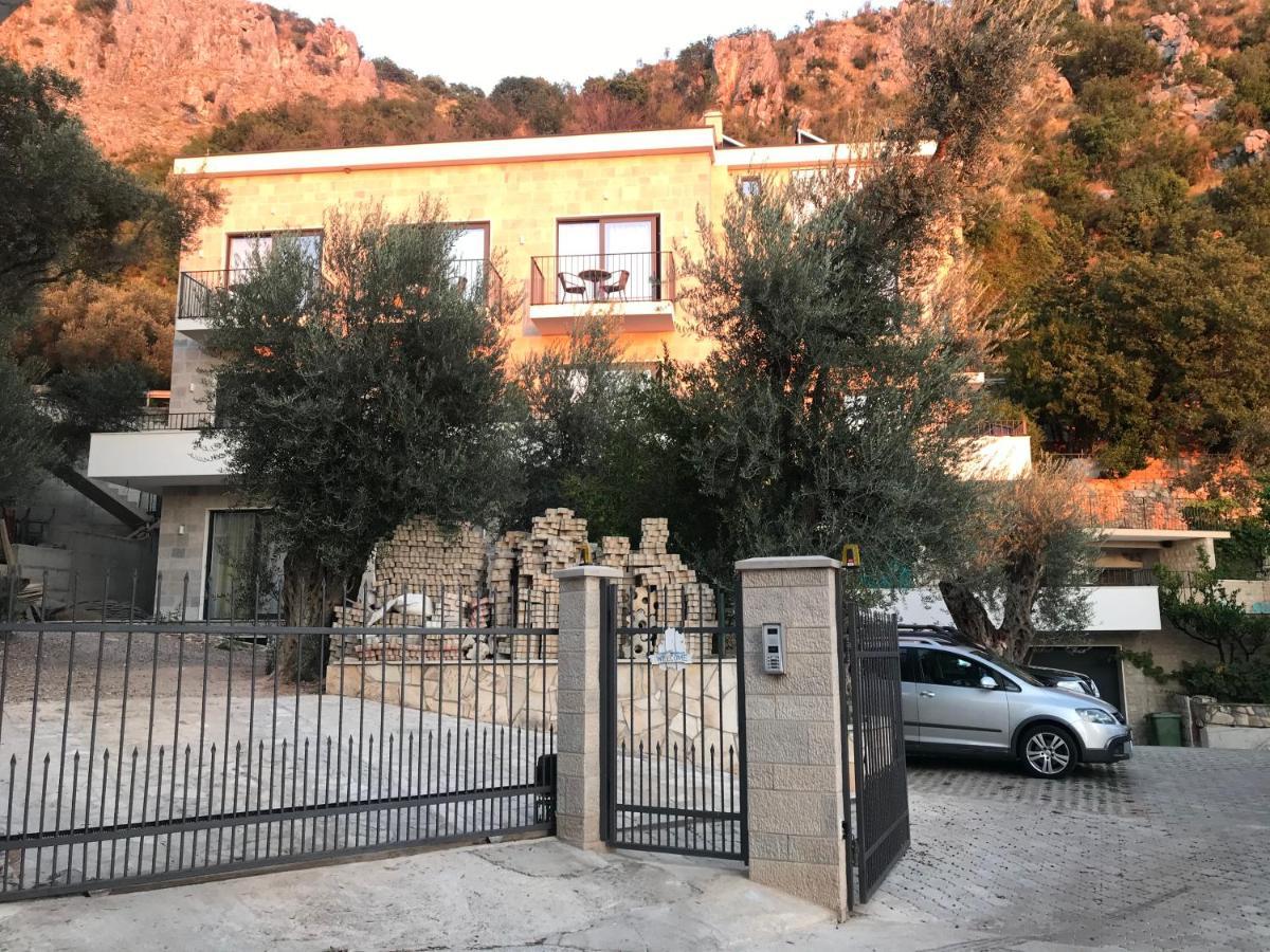 Rezevici Boutique Villa Petrovac Eksteriør billede